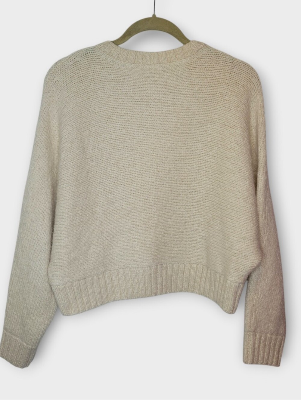 Aritzia Babaton 100% Alpaca Day Off Sweater M Cream Oversized - Picture 4 of 6